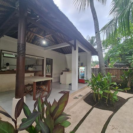 Guava Garden Hotel Джили Трауанган Екстериор снимка